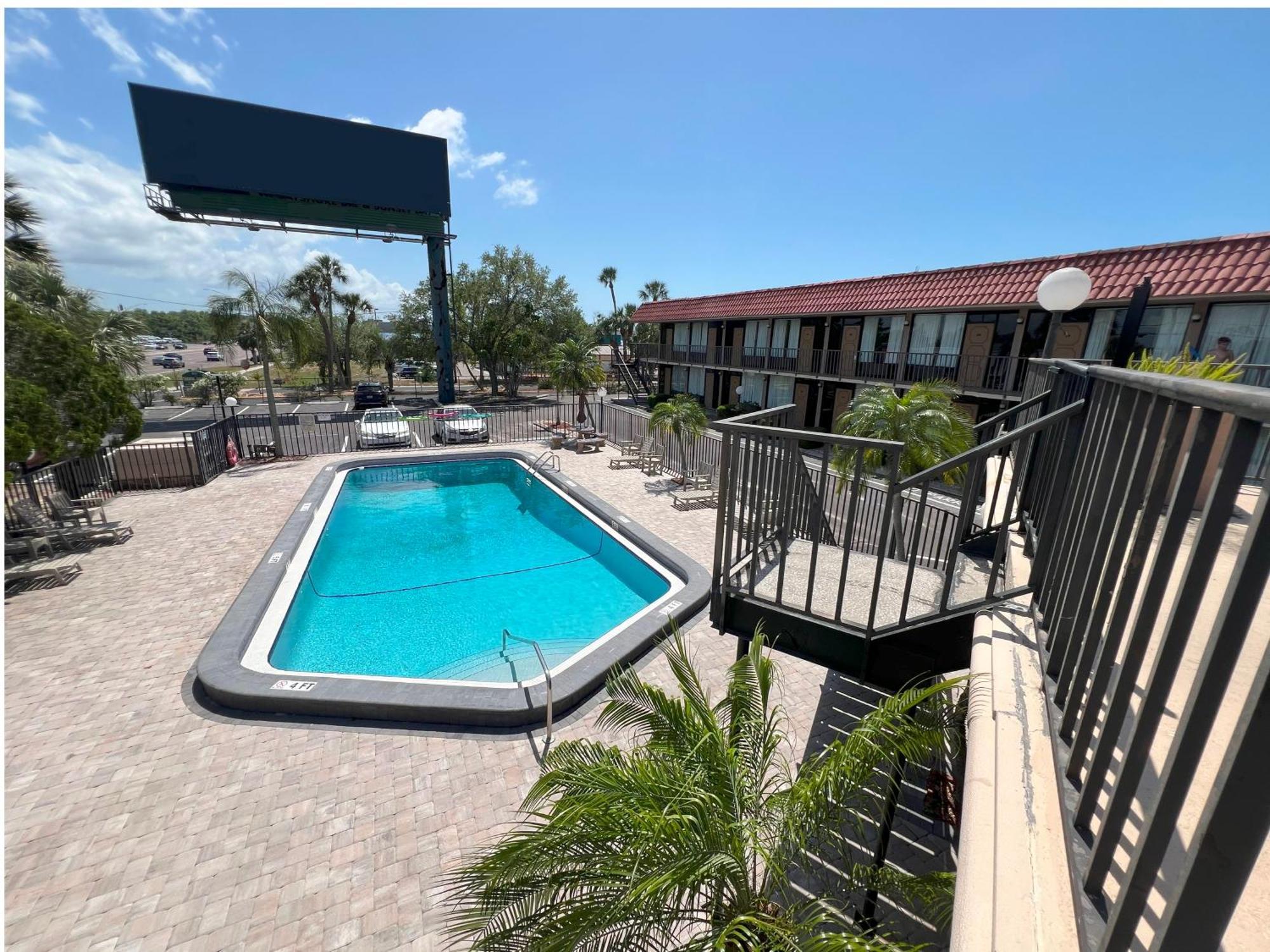 Tarpon Shores Inn ターポン・スプリングス エクステリア 写真